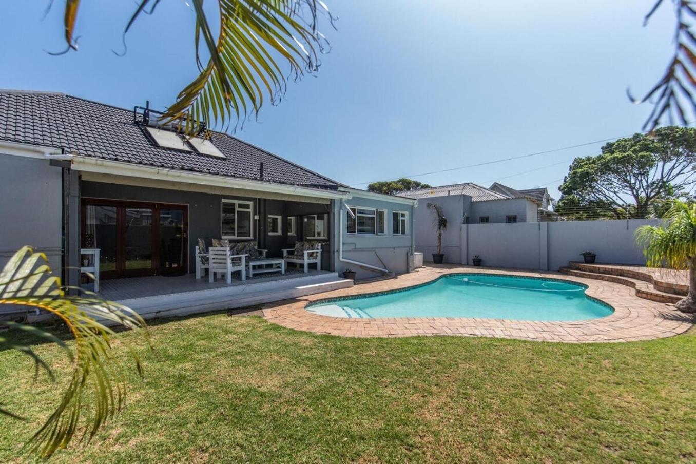 Luxury Living On Westview Villa Port Elizabeth Exterior foto